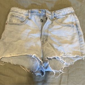 Light-wash button up target short